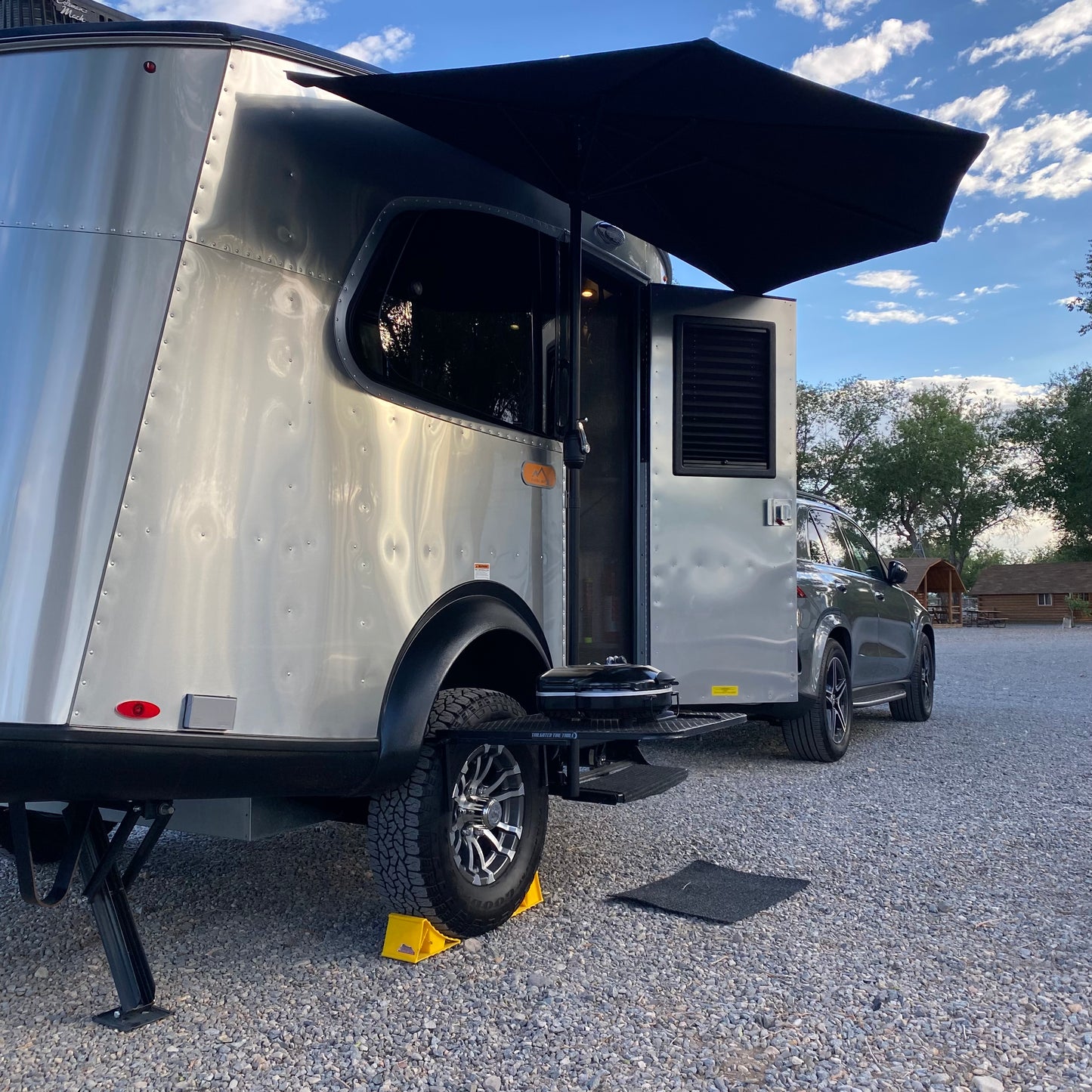 BaseCamp Trailer Umbrella Bracket 16X (Soft Launch)