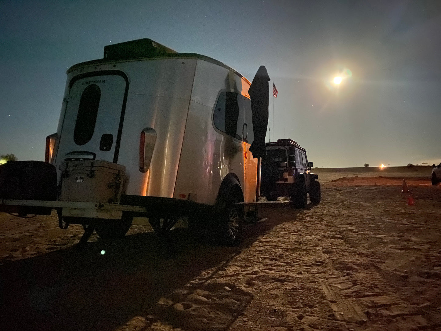BaseCamp Trailer Umbrella Bracket 16X (Soft Launch)
