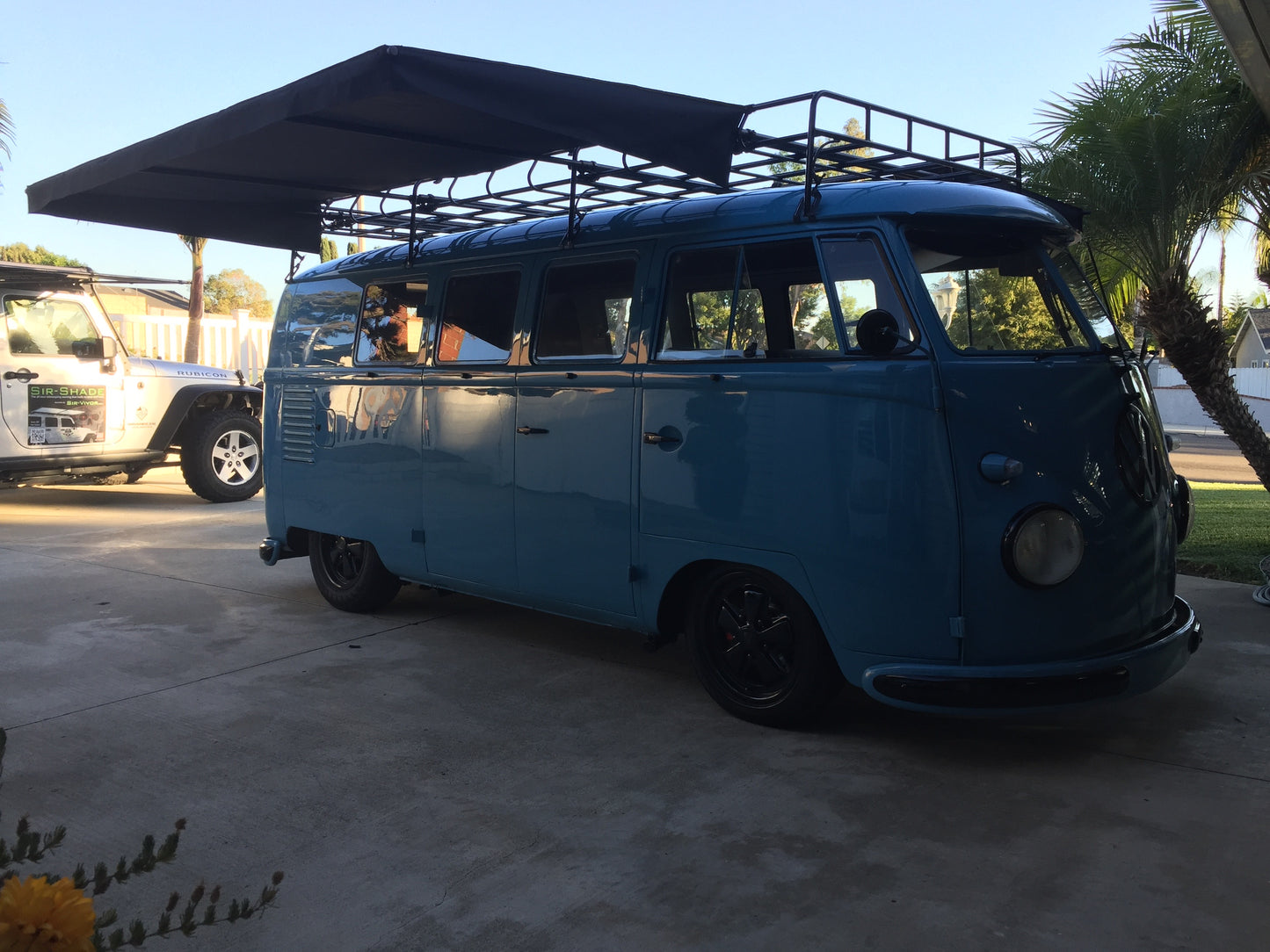 VW Bus Wing: Sir-Shade™ Telescoping Awning System