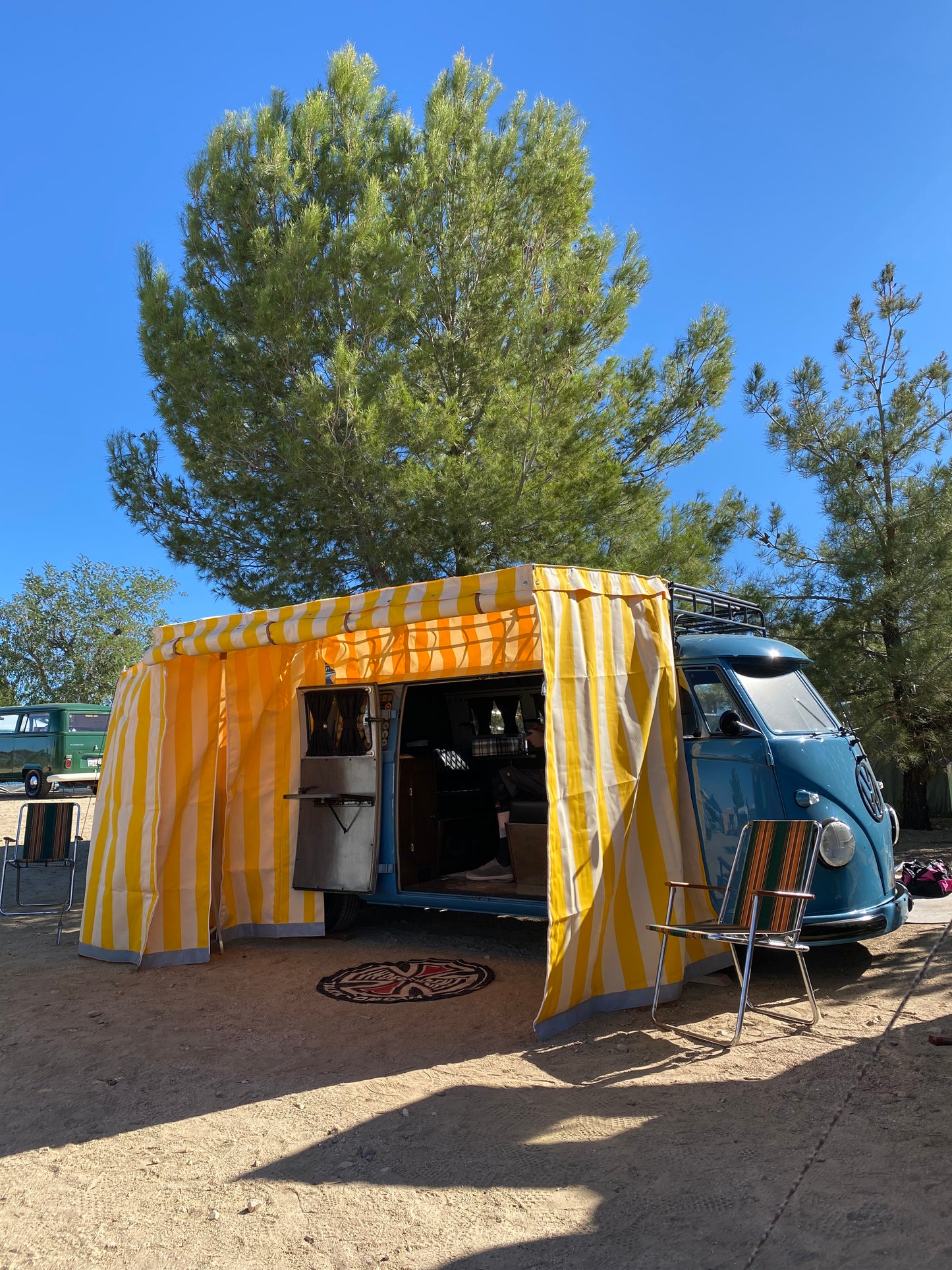 VW Bus Wing: Sir-Shade™ Telescoping Awning System