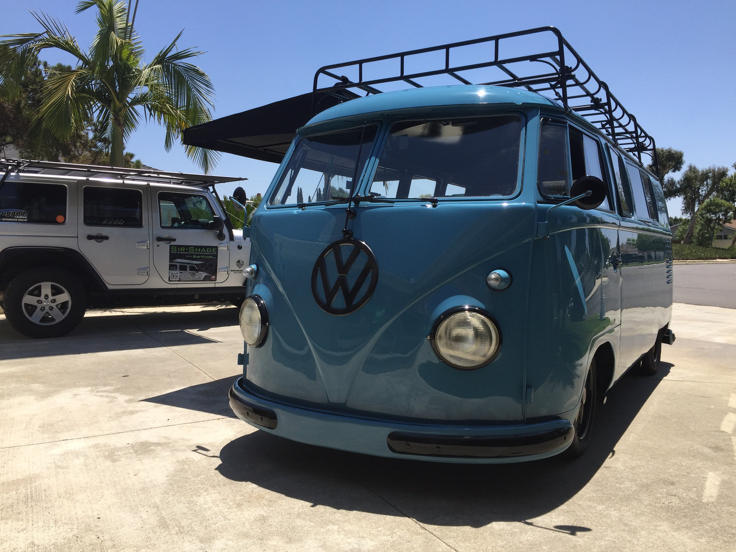 VW Bus Wing: Sir-Shade™ Telescoping Awning System